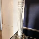 Lampe en bois blanc d’ivoire