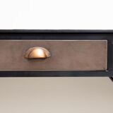 Metal console