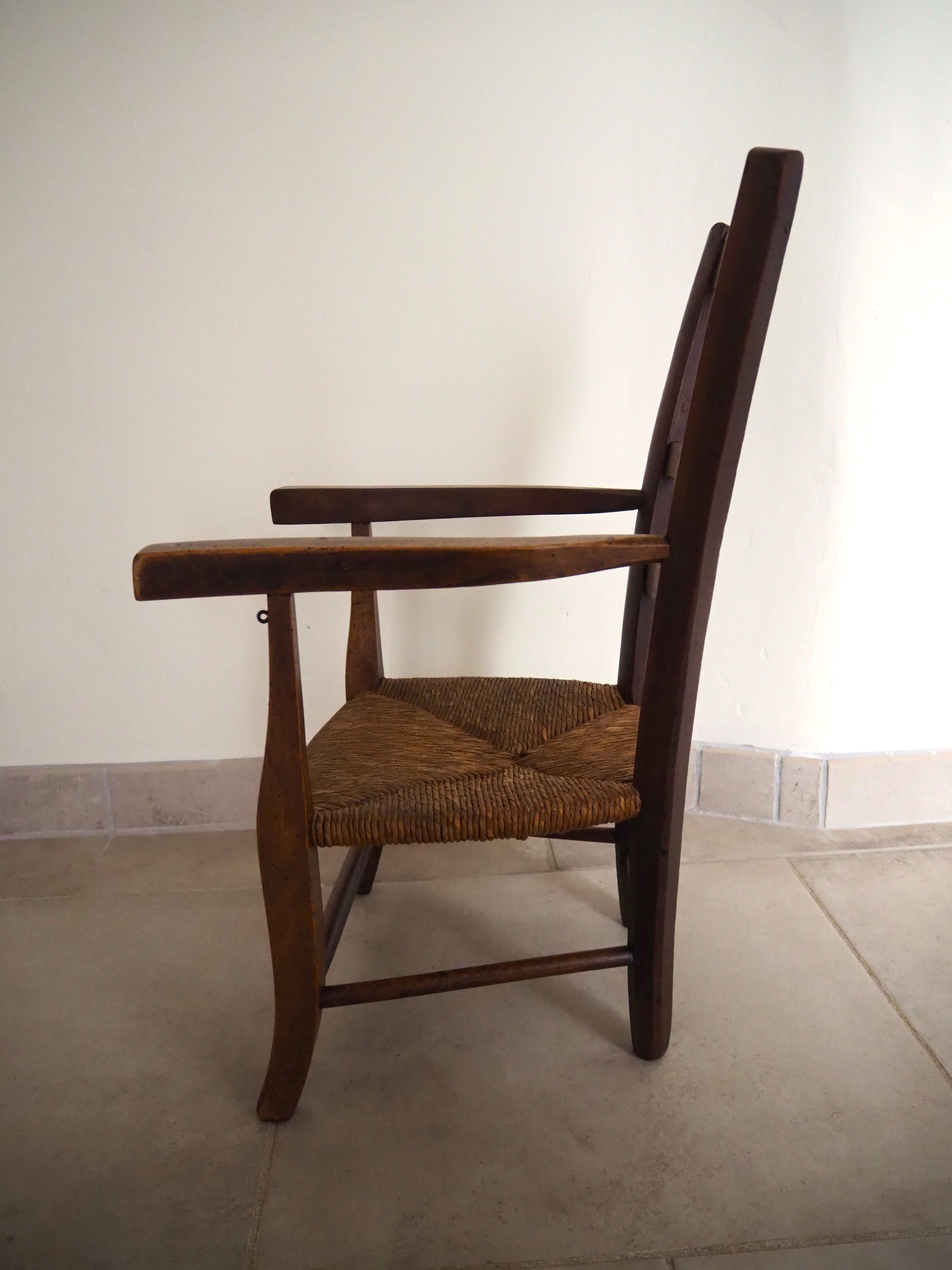 Ancien fauteuil de coiffeur pour enfant