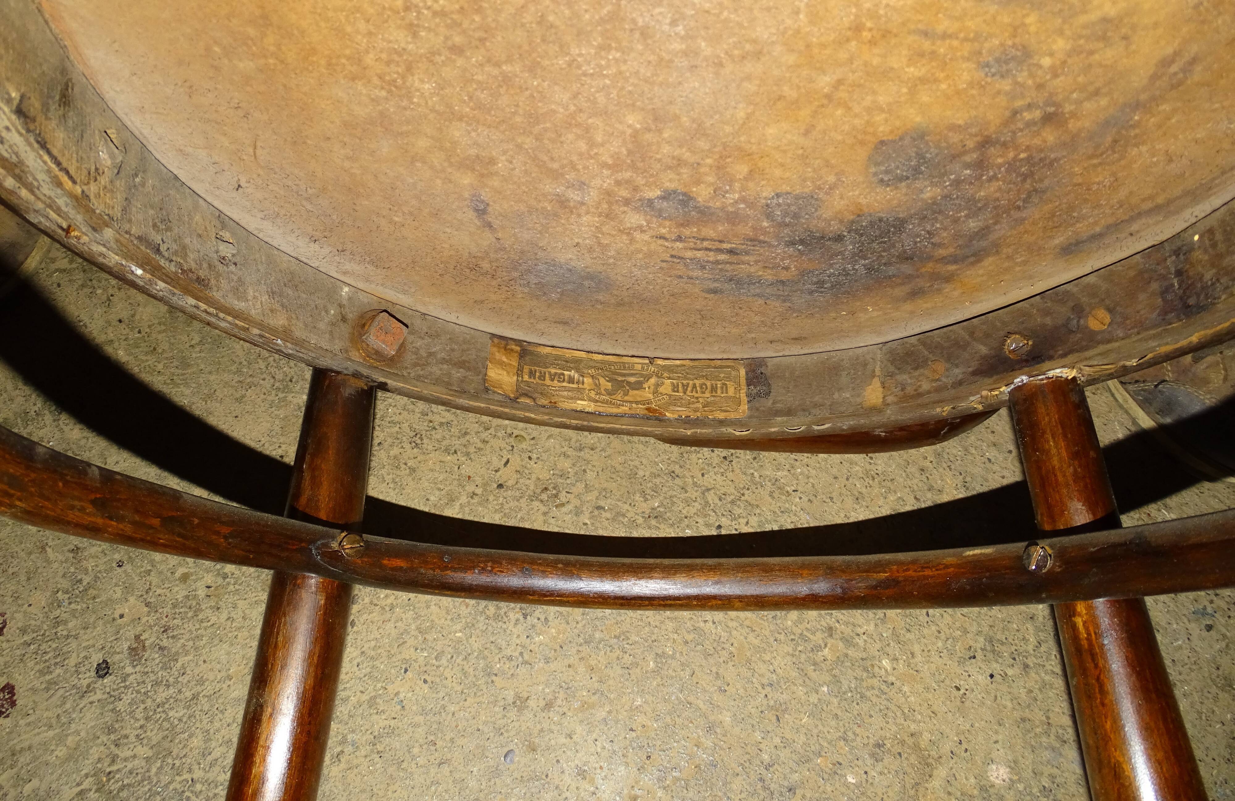 Le corbusier bentwood armchair by ungvar b9 1900 leather seat