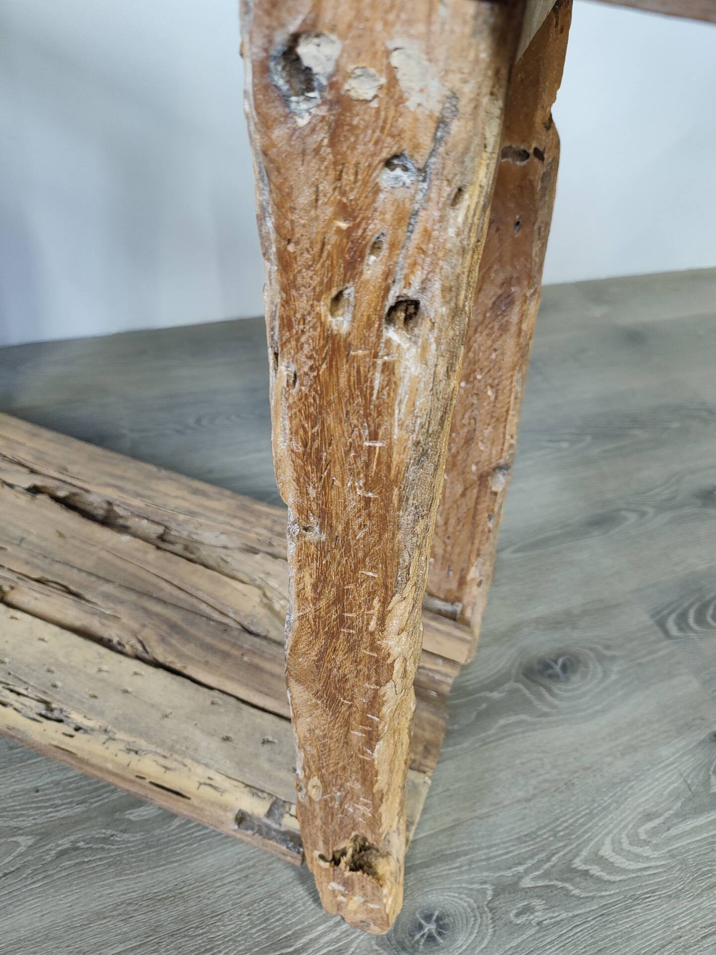 Petite console en bois brut ancien