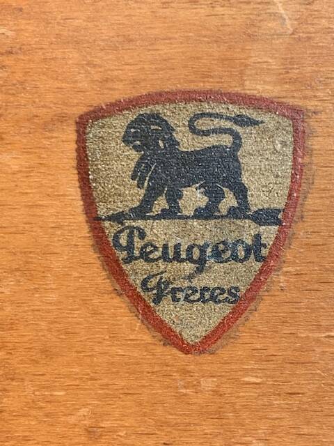Peugeot Freres coffee grinder in wood and vintage blue metal