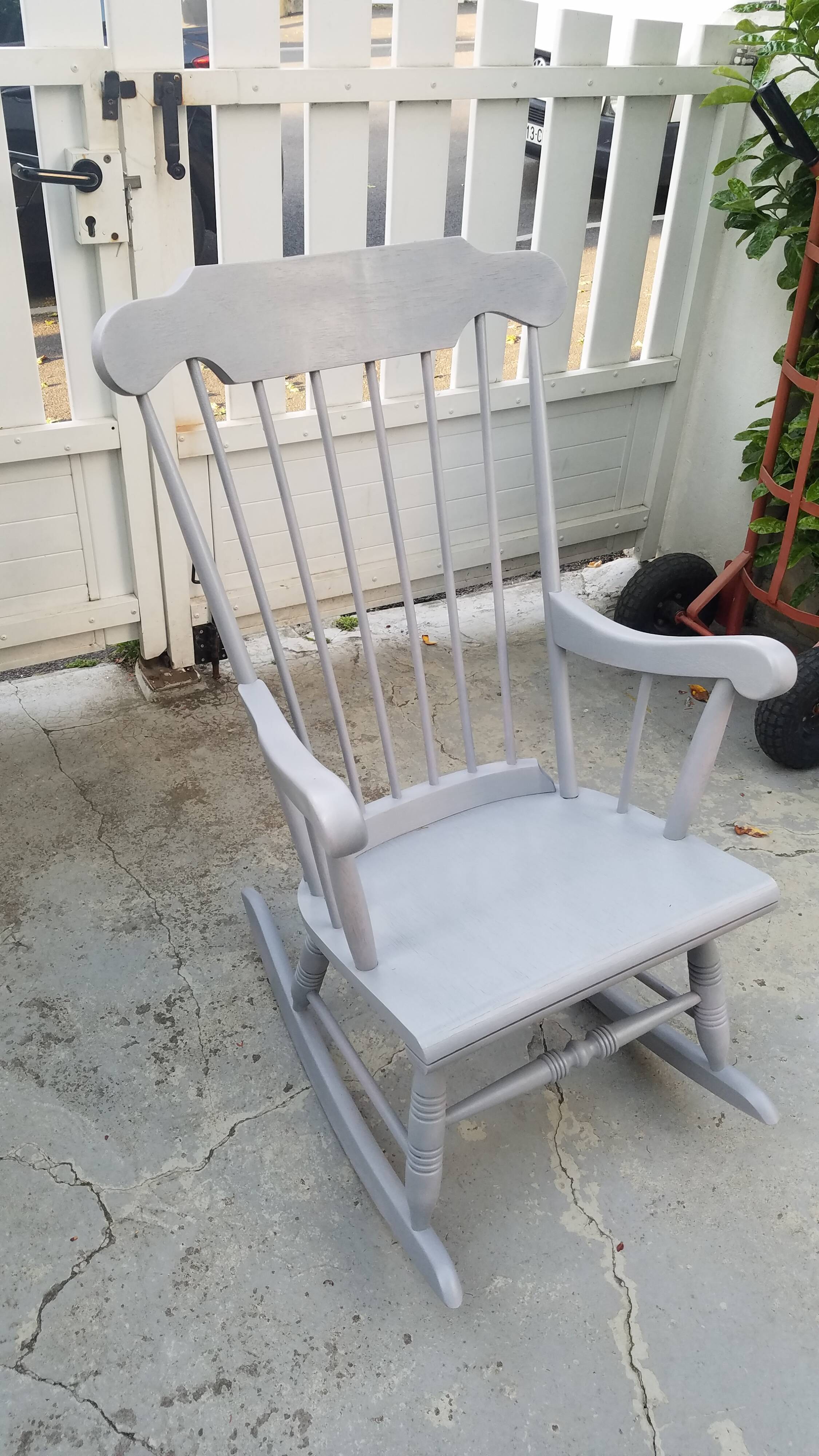 Rocking chair