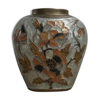 Vase en laiton émaillé de style art nouveau