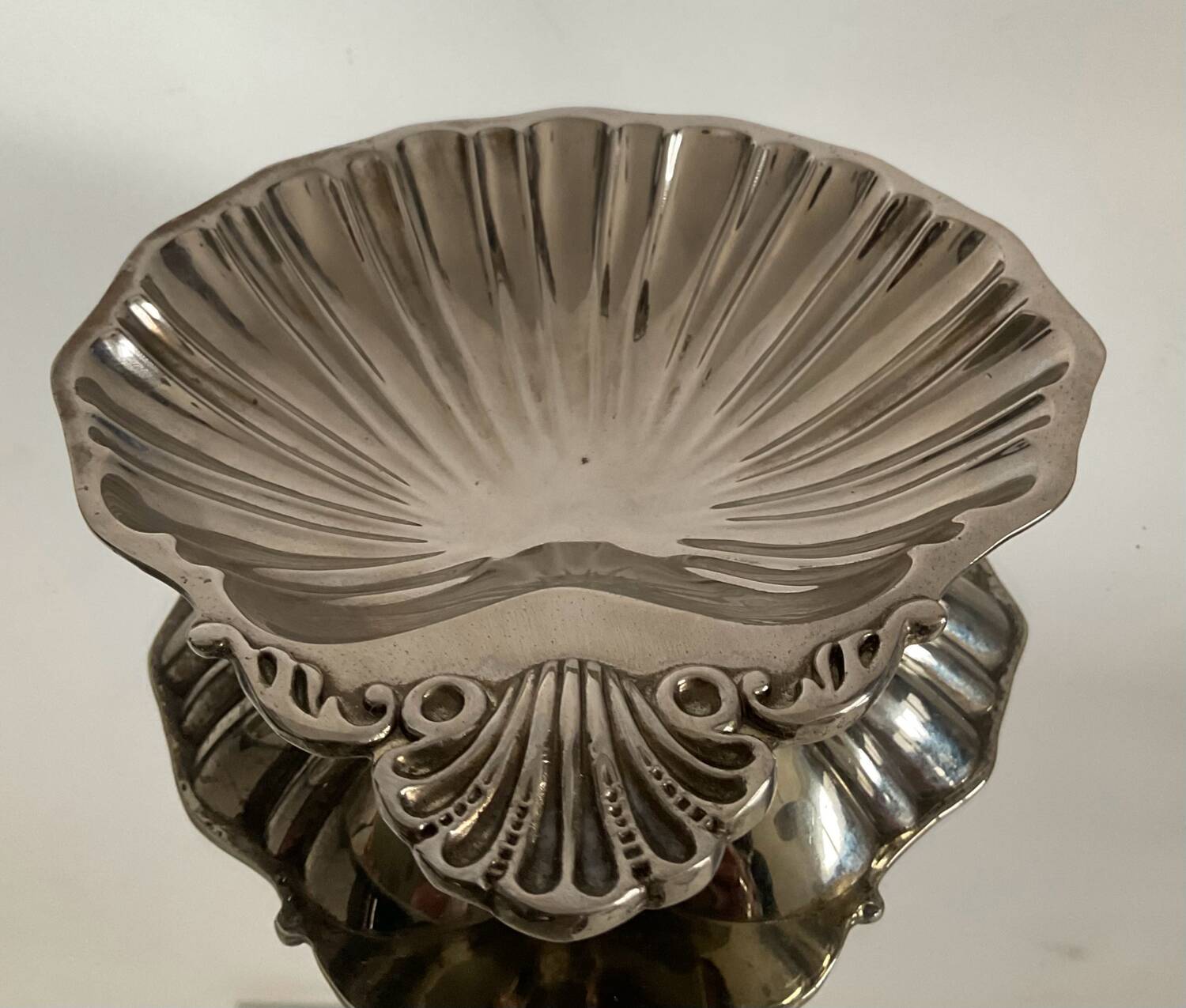 Vintage silver-plated bronze shell emptier