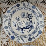 4 Royal Boch dessert plates 