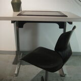 Florence Knoll desk 1970