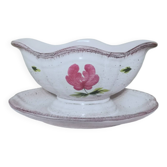 Stoneware sauce boat