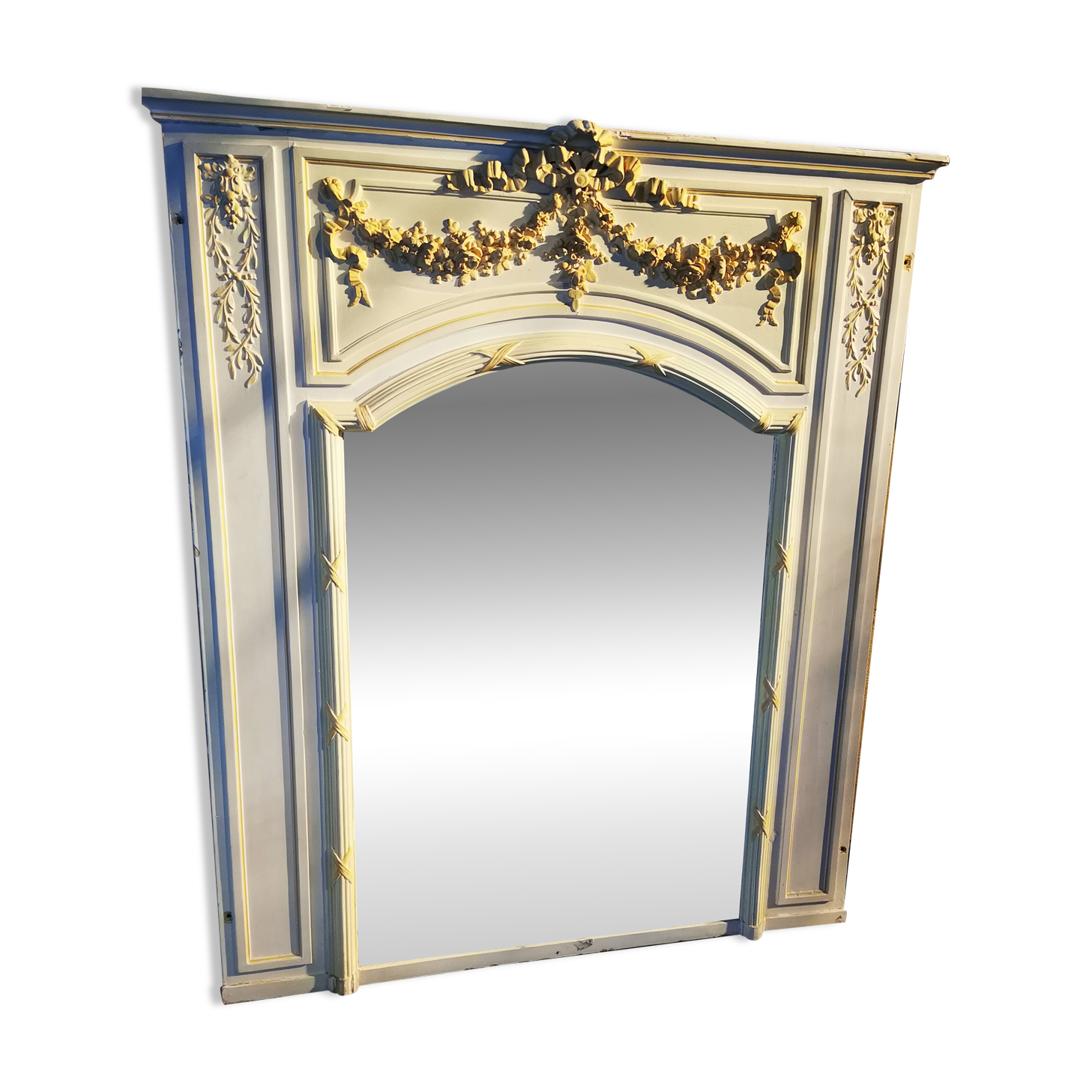 Grand miroir ancien de style Louis XVI – Trumeau décor sculpté
