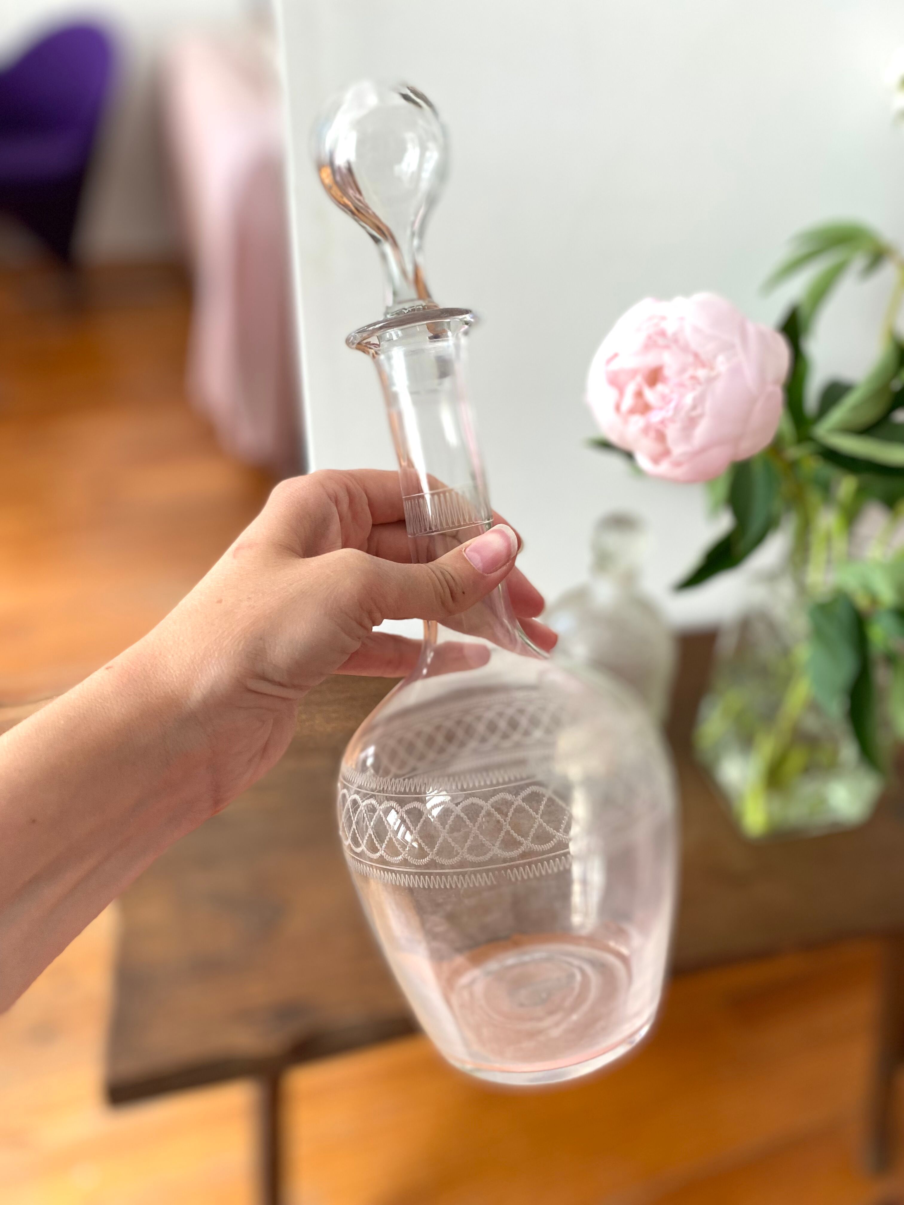Vintage 60s chiseled glass decanter