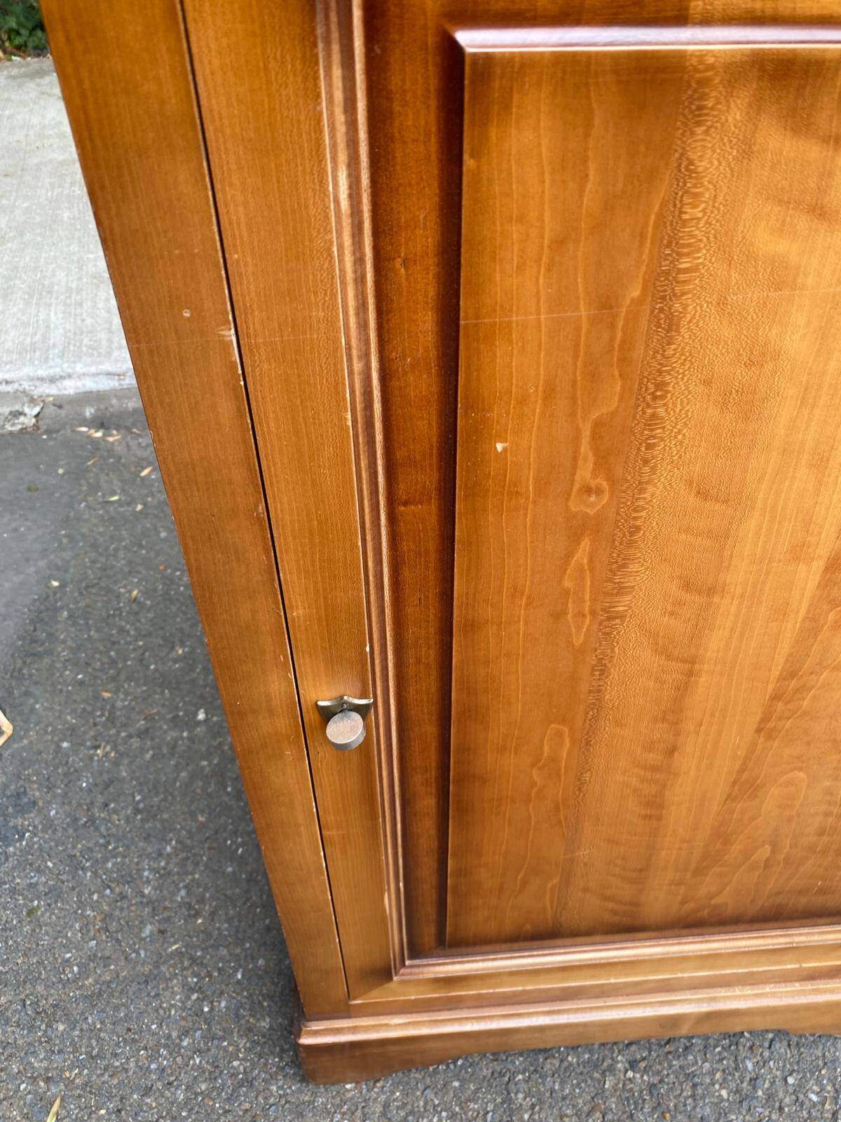 Louis Philippe solid wood Hi-Fi furniture - bar cabinet