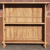 Bamboo counter or bar. (With 2 folding high chairs)