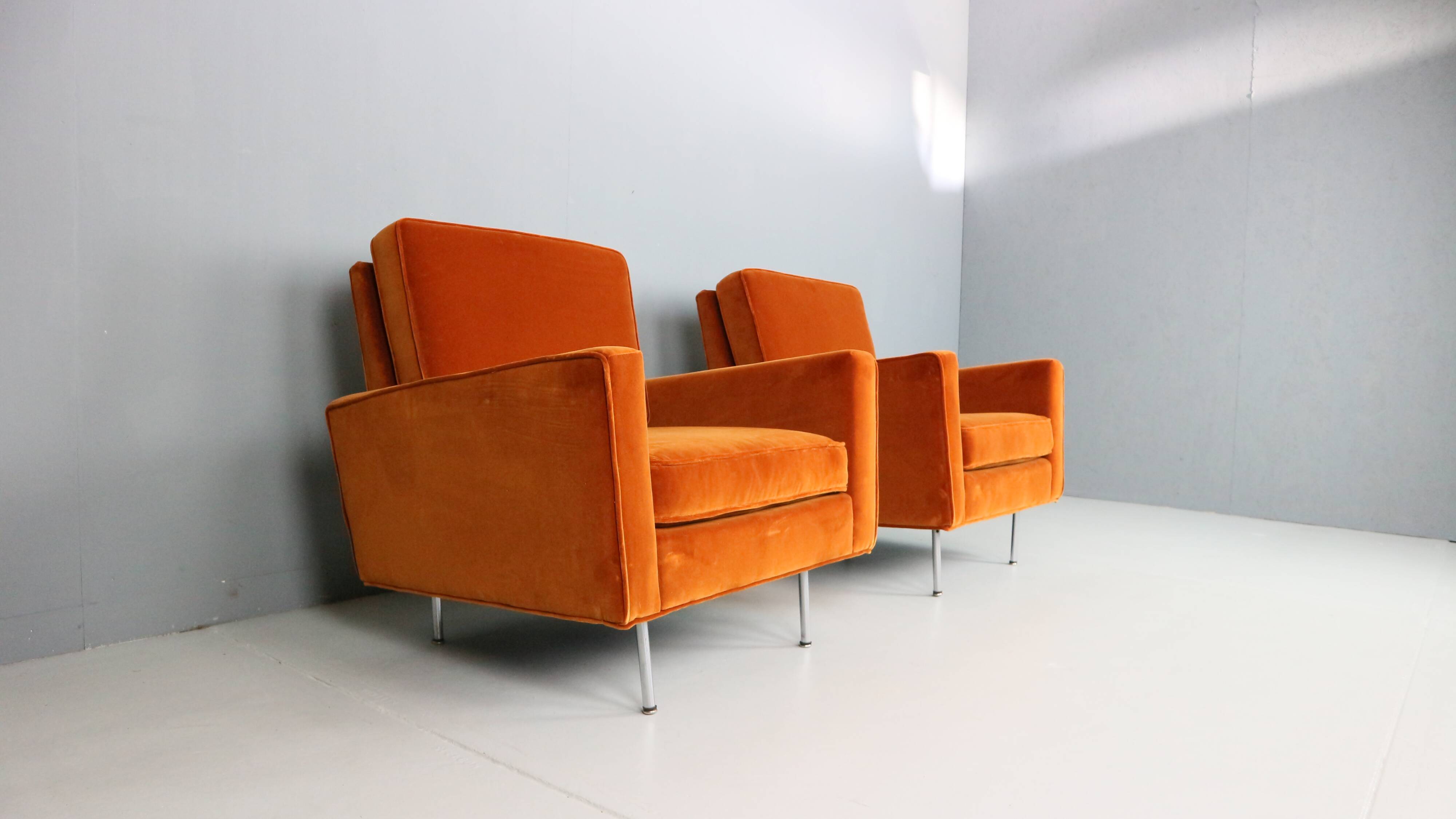 Pair of 1st edition easy chairs 25 BC by Florence Knoll in velvet, 1950s