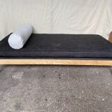 Vintage daybed