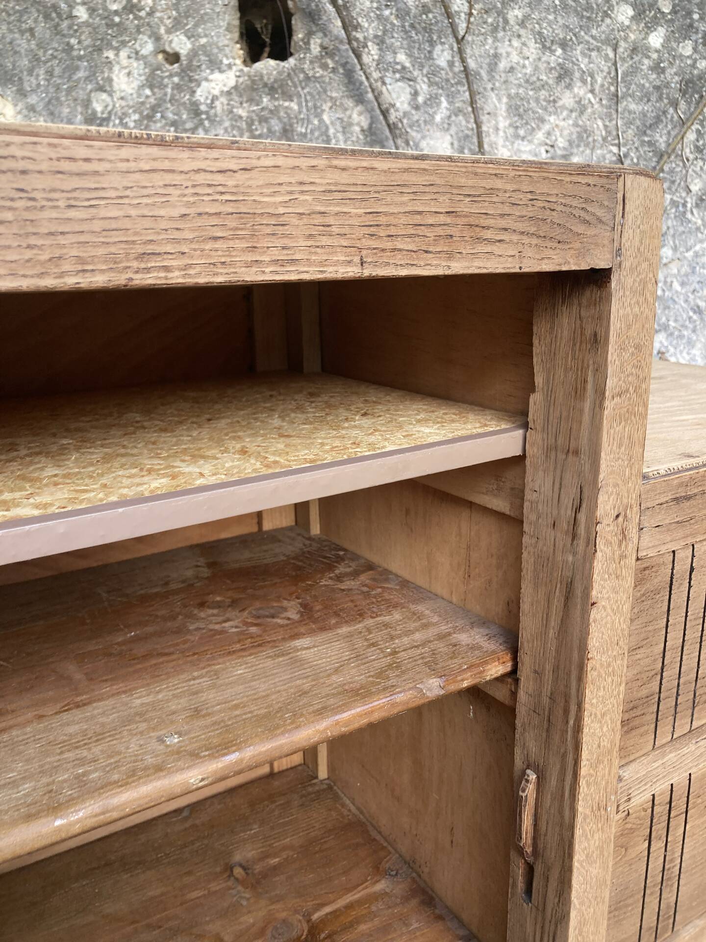 Buffet asymétrique ancien 
