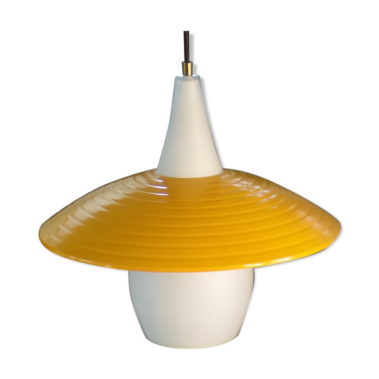 Frosted opaline drop suspension