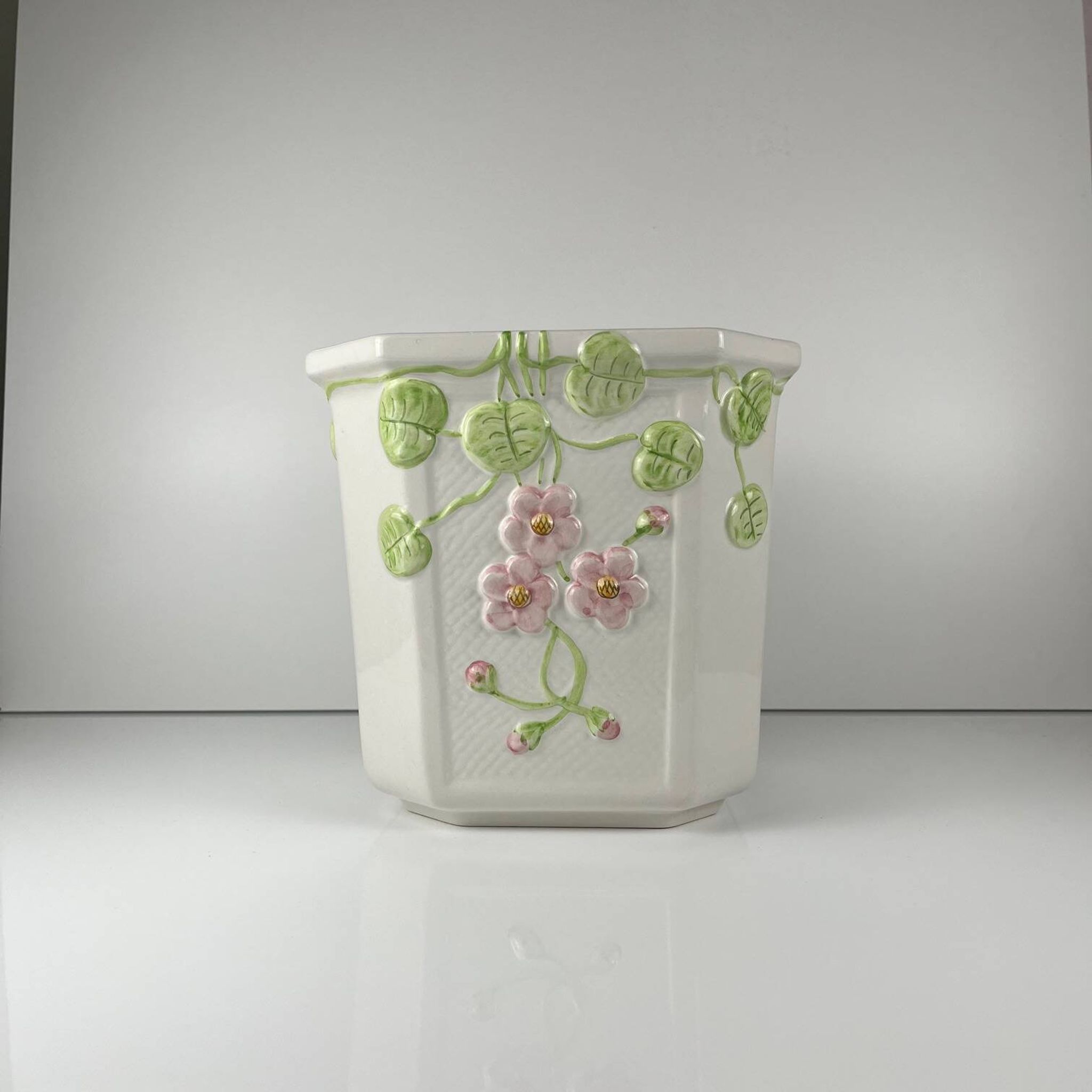 Cache-pot en barbotine, Martan, Portugal 1960-80