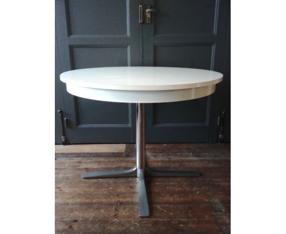 Vintage round table with extensions 1970