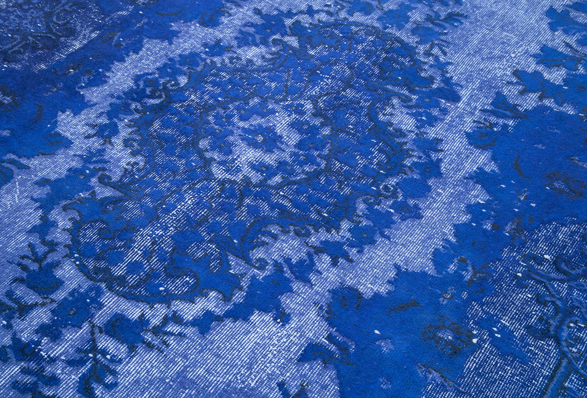 Hand-knotted contemporary oriental 1980s 174 cm x 273 cm blue carpet
