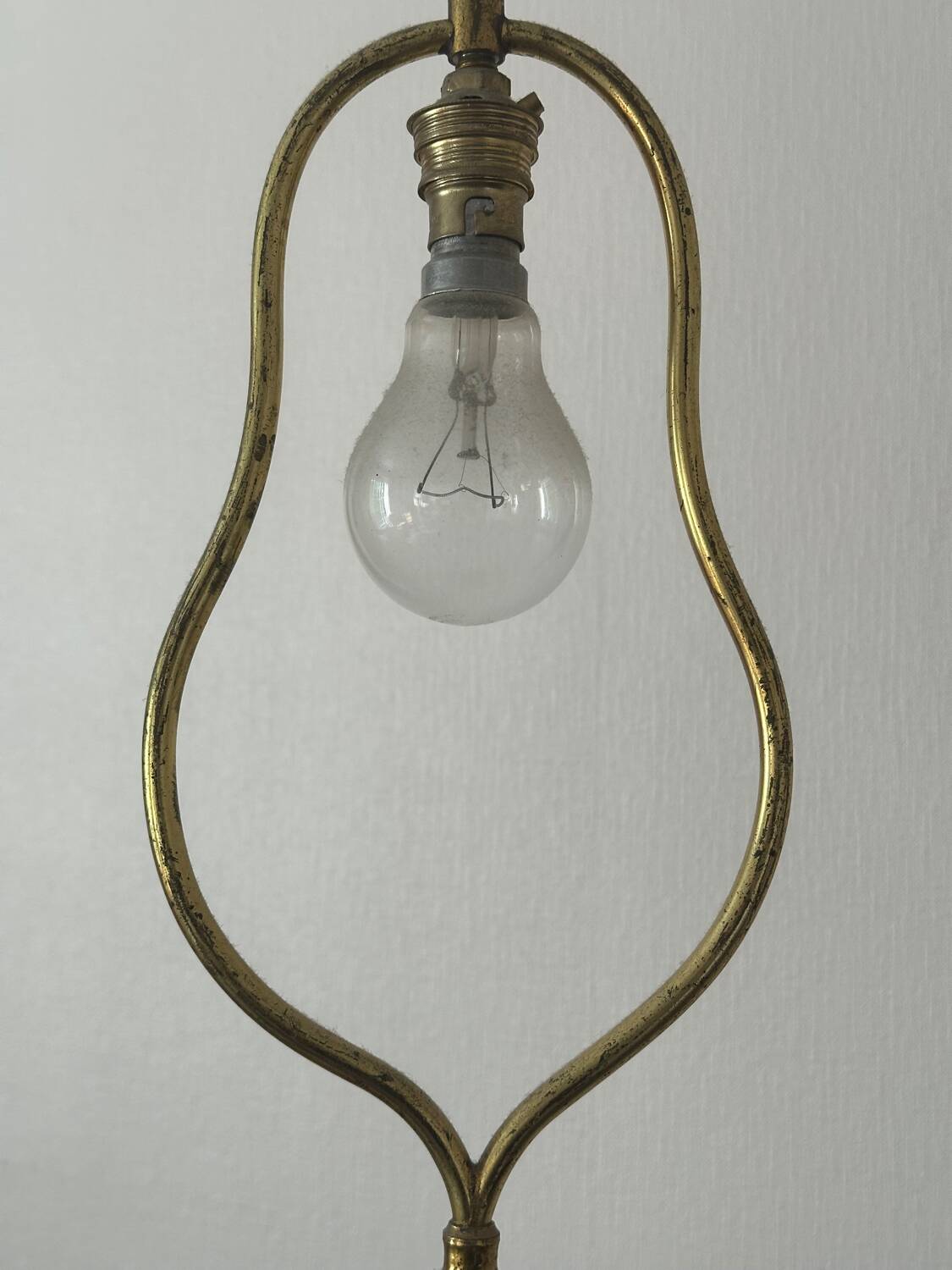 Lampadaire en bois doré Style Louis XVI