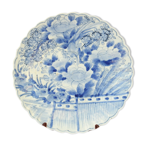 Plat en porcelaine