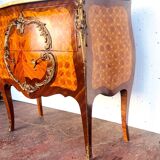 Curved chest of drawers Louis XV style marquetry with cube bottom XX century
