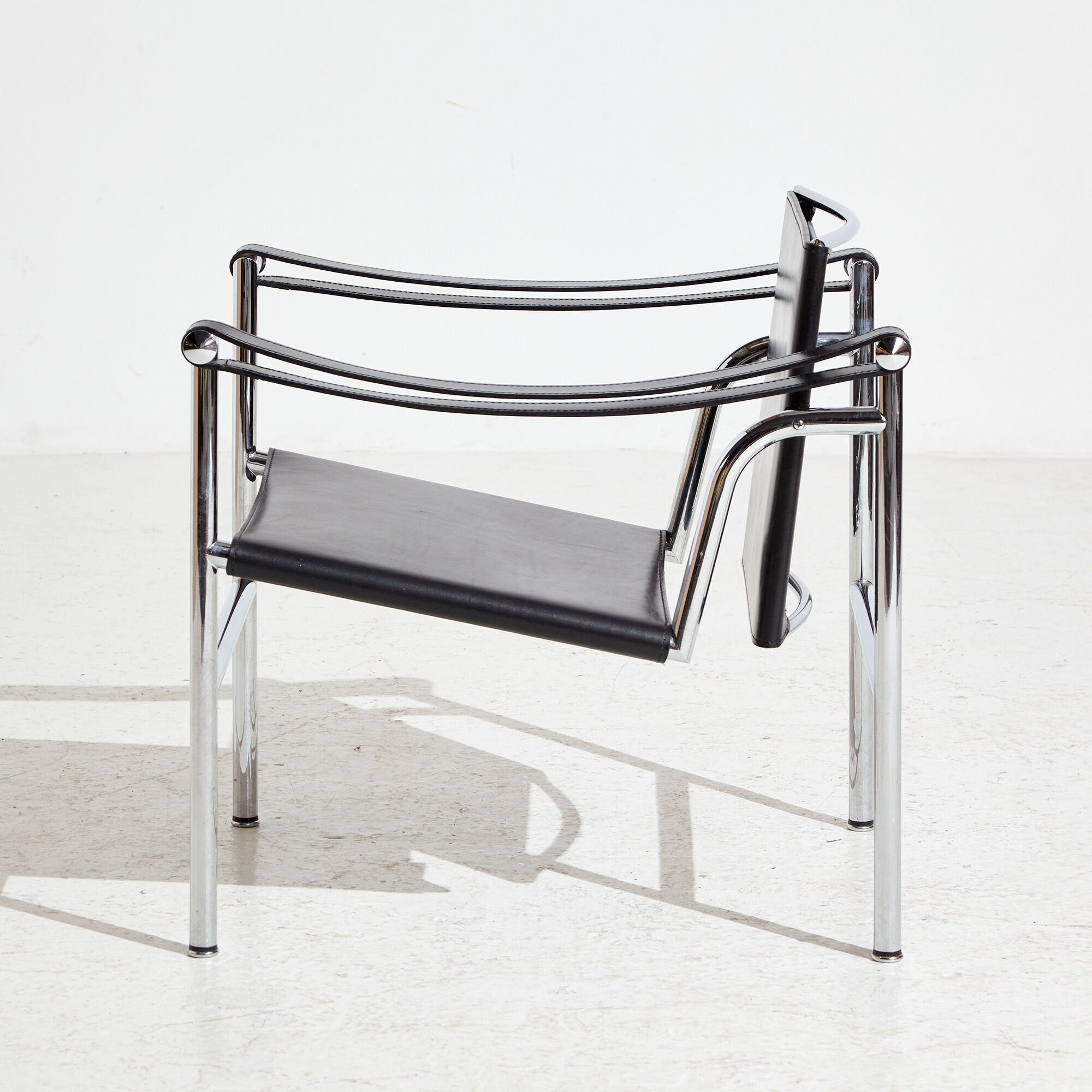 Lc1 leather armchair by le corbusier for cassina