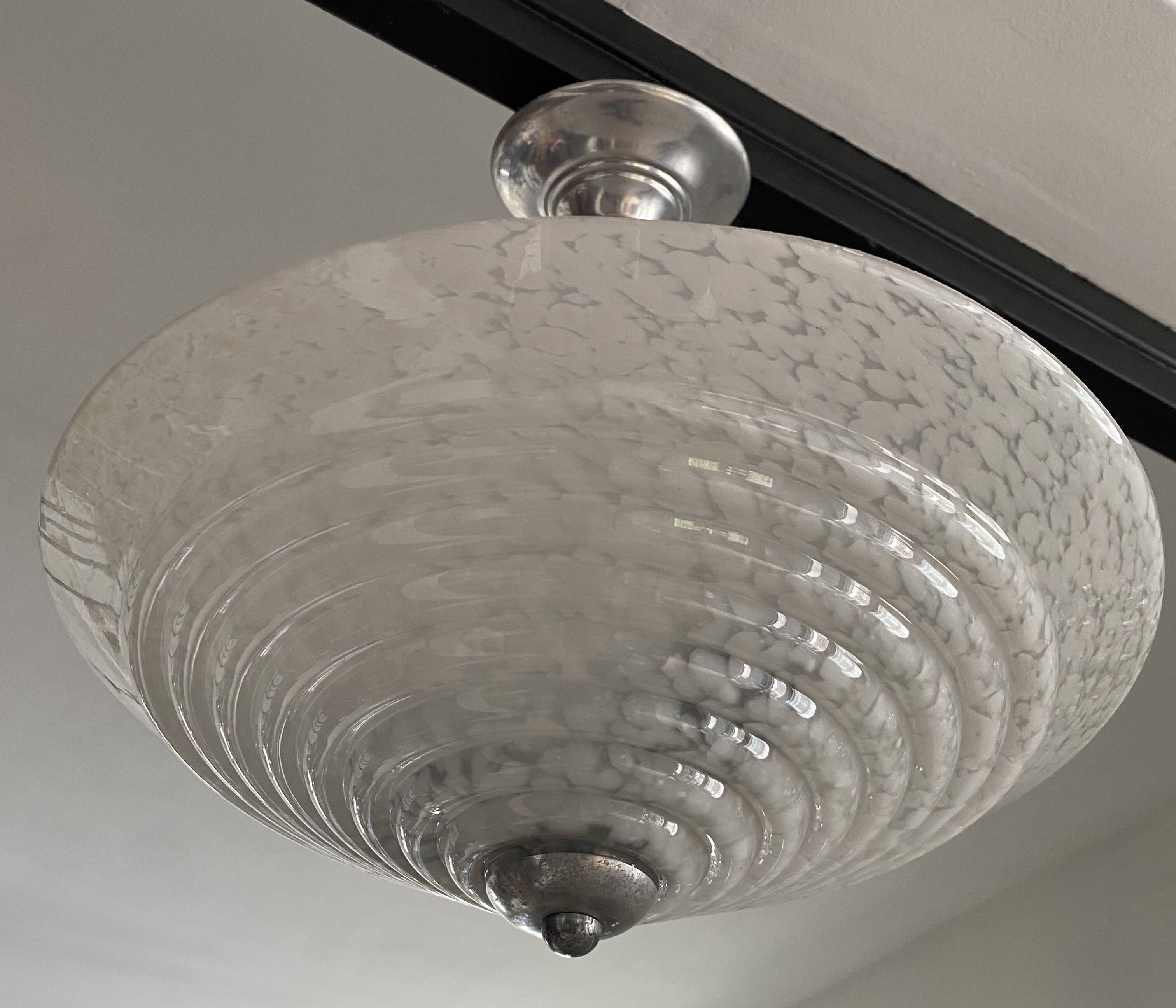 Suspension Art Deco globe en verre de Clichy