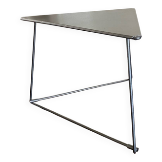 Table d'appoint vintage triangulaire Niels Gammelgaard Oti 1980, table basse