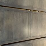 Extendable dining table