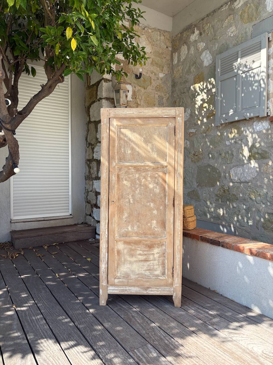 Parisian hosiery cabinet