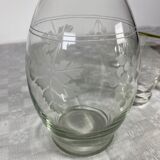 Carafe ciselée décor vigne
