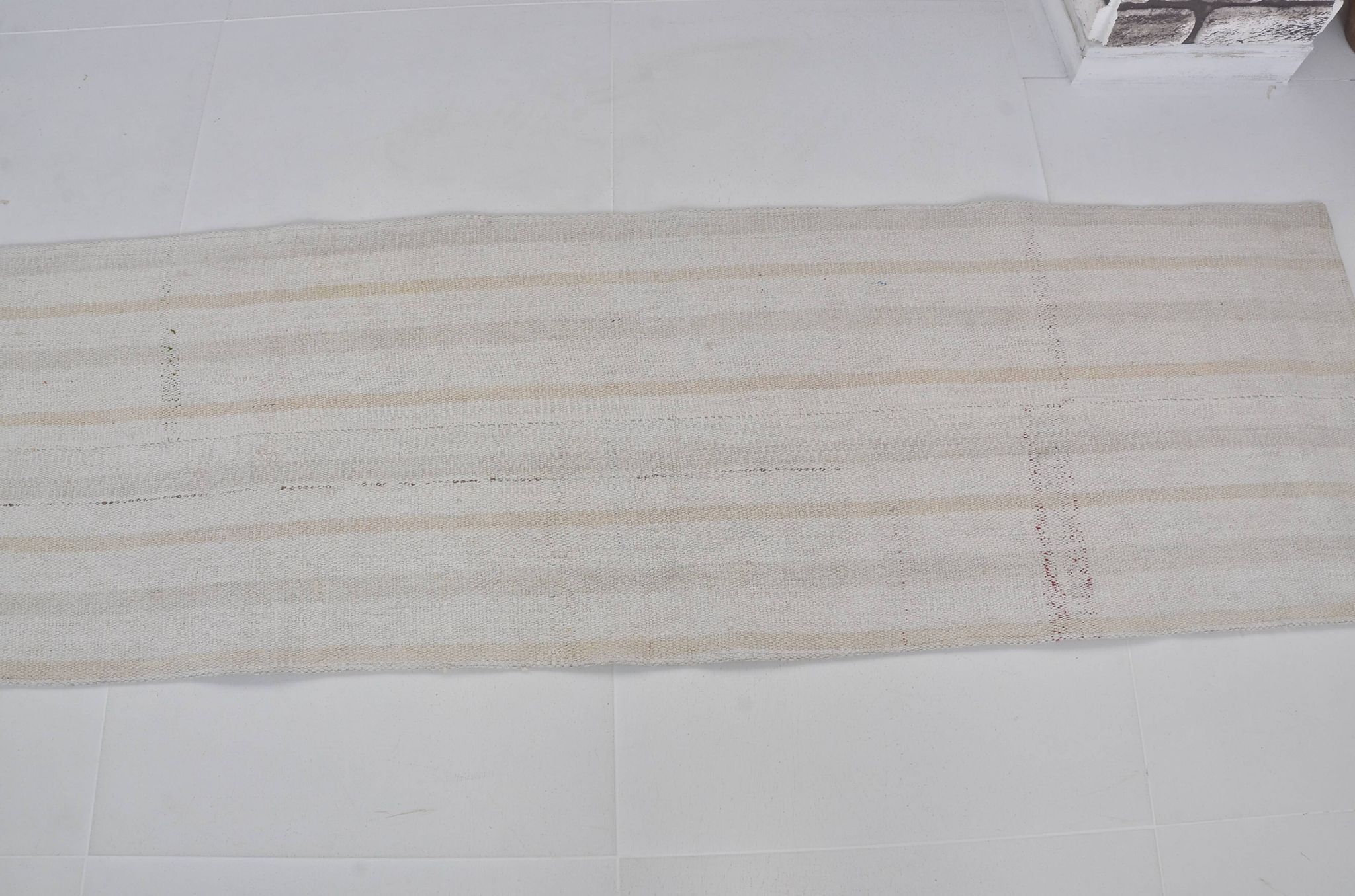 Tapis Kilim en chanvre vintage neutre blanc sku3799