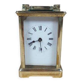 Old brass officer's clock clock golden travel pendulum old clock