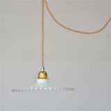 Pleated opaline suspension and jute cord