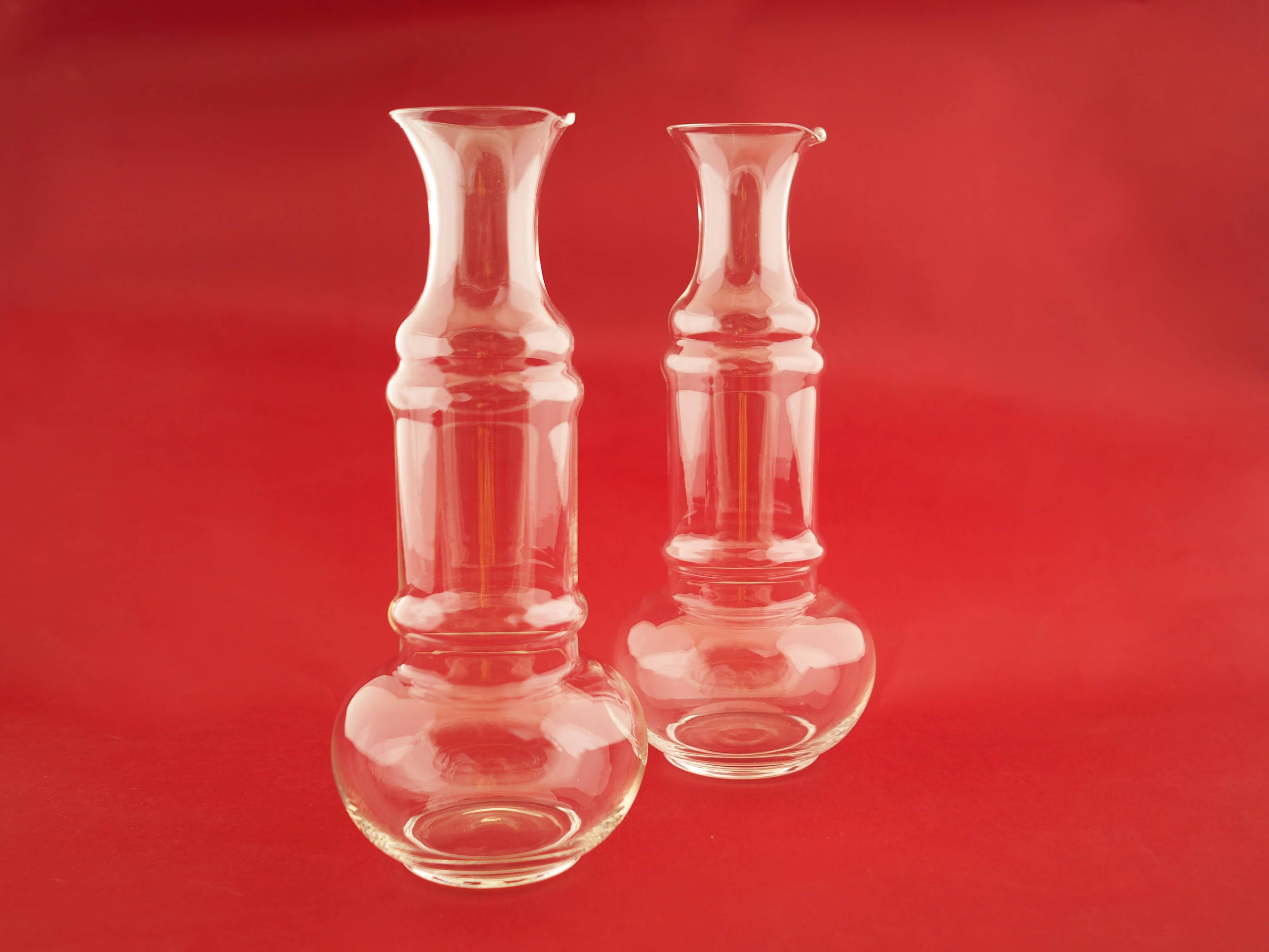 Carafe en verre, design danois, années 1970, production : Danemark