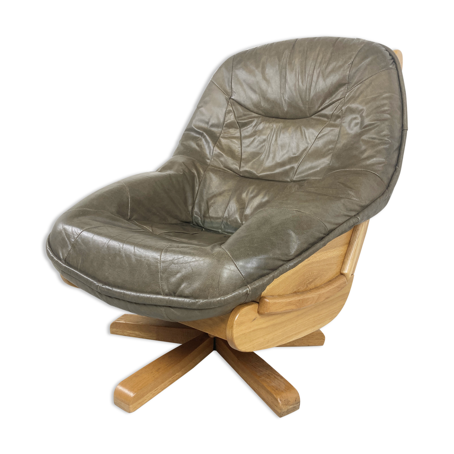 Brutalist oak and leather swivel chair, 1970s