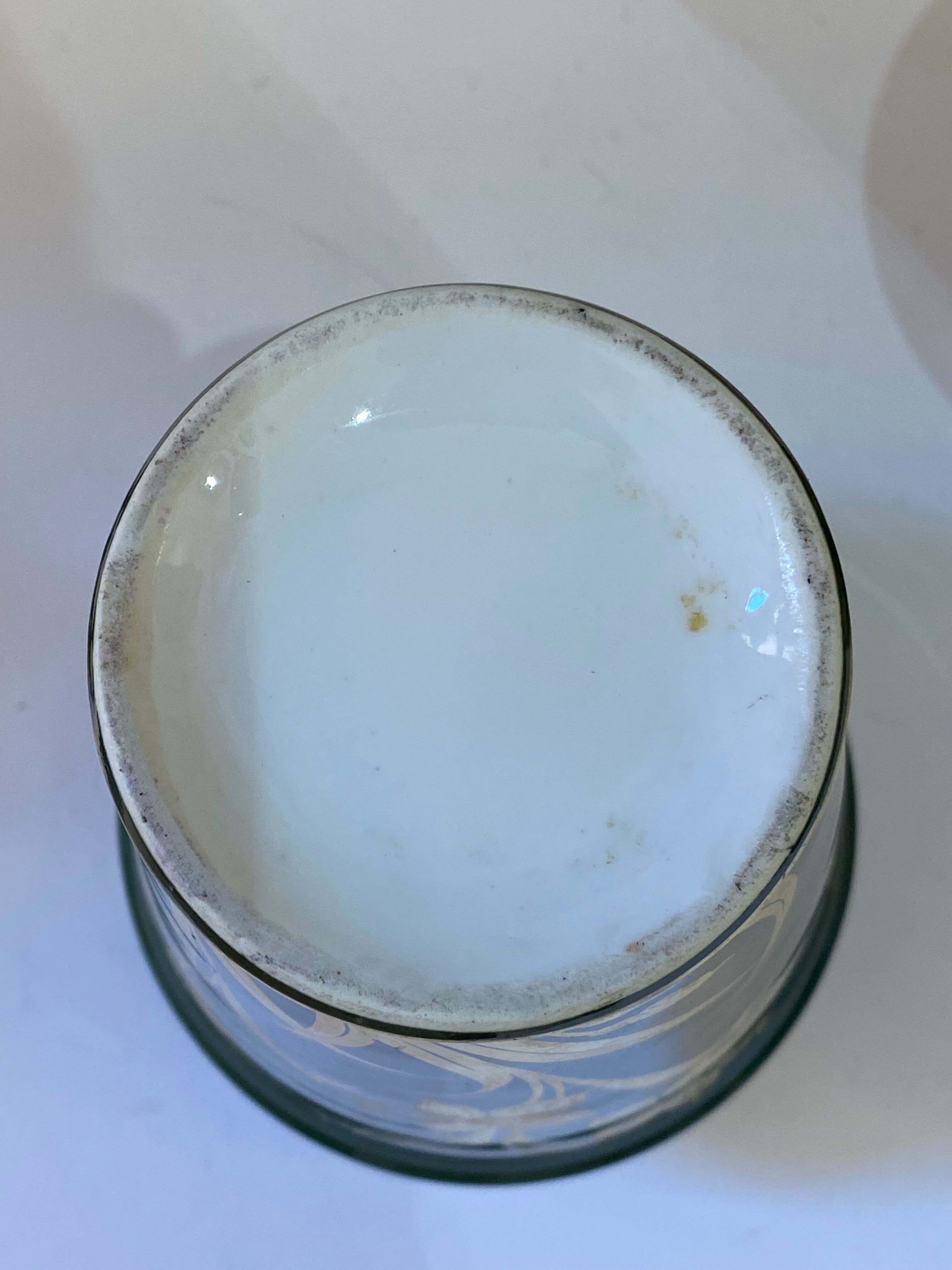 Paire de vases en porcelaine Art Nouveau