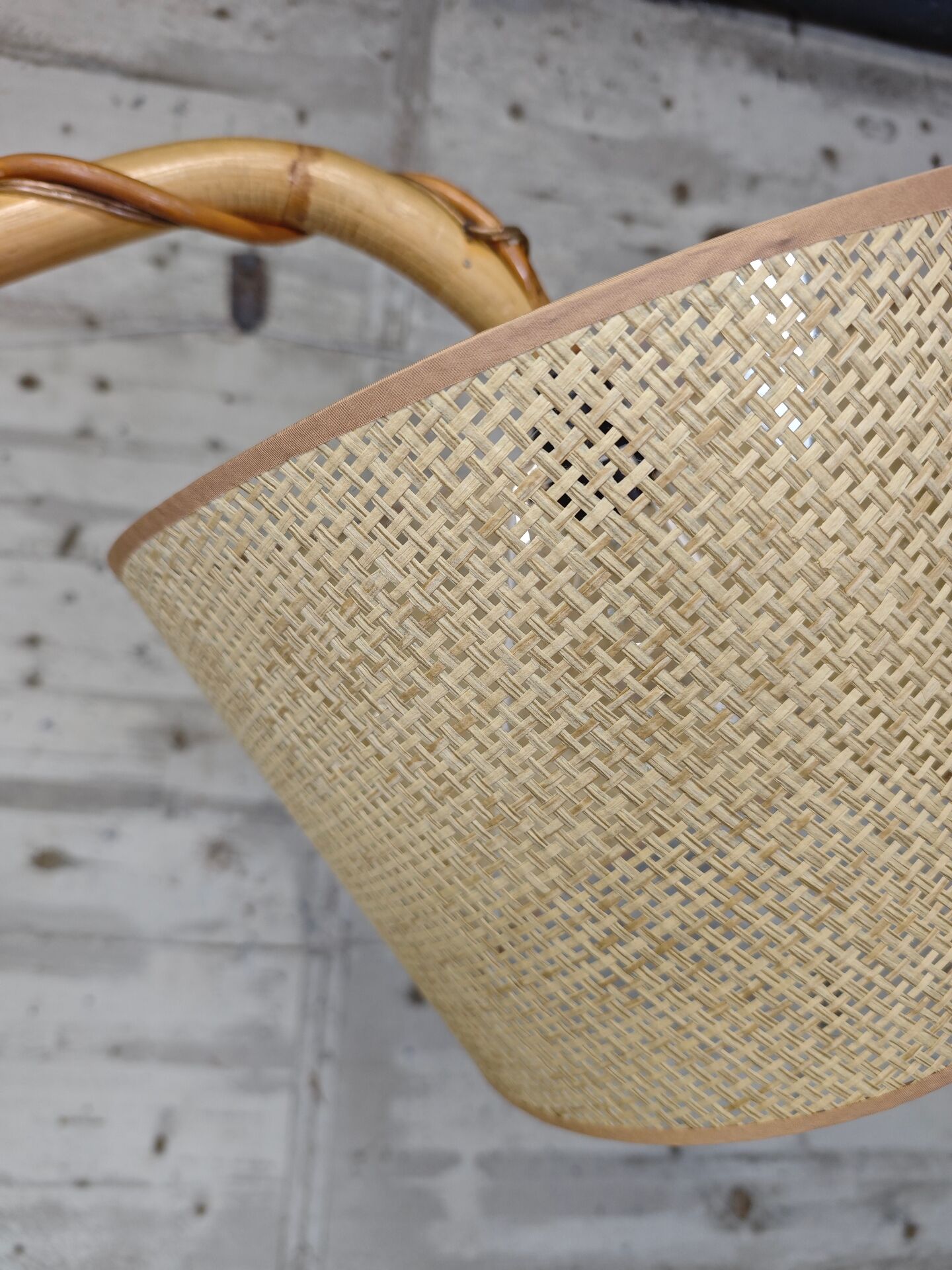 Lampadaire vintage en rotin