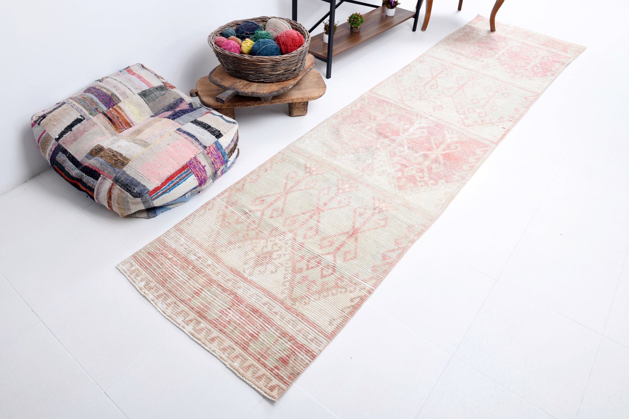 3x12 Soft Vintage Runner Rug 378x88Cm