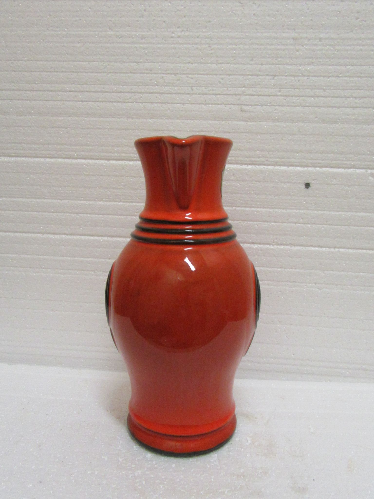 Orange and black pitcher Verceram