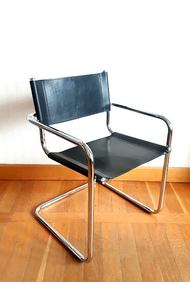 Cantilever design armchair in tubular steel 1970