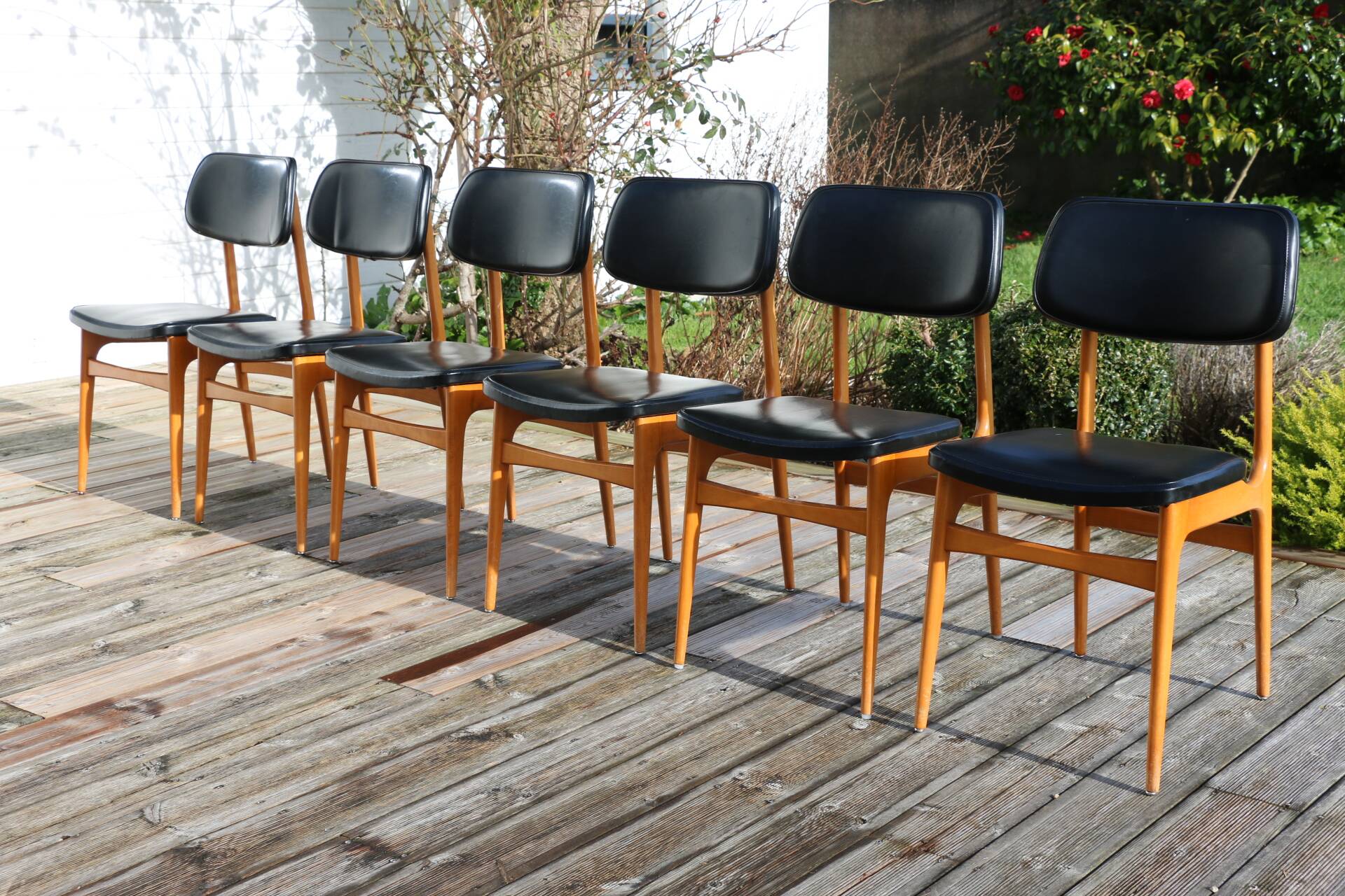 6 chaises Stella skaï noir hêtre clair