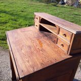 1900s pitchpin box counter