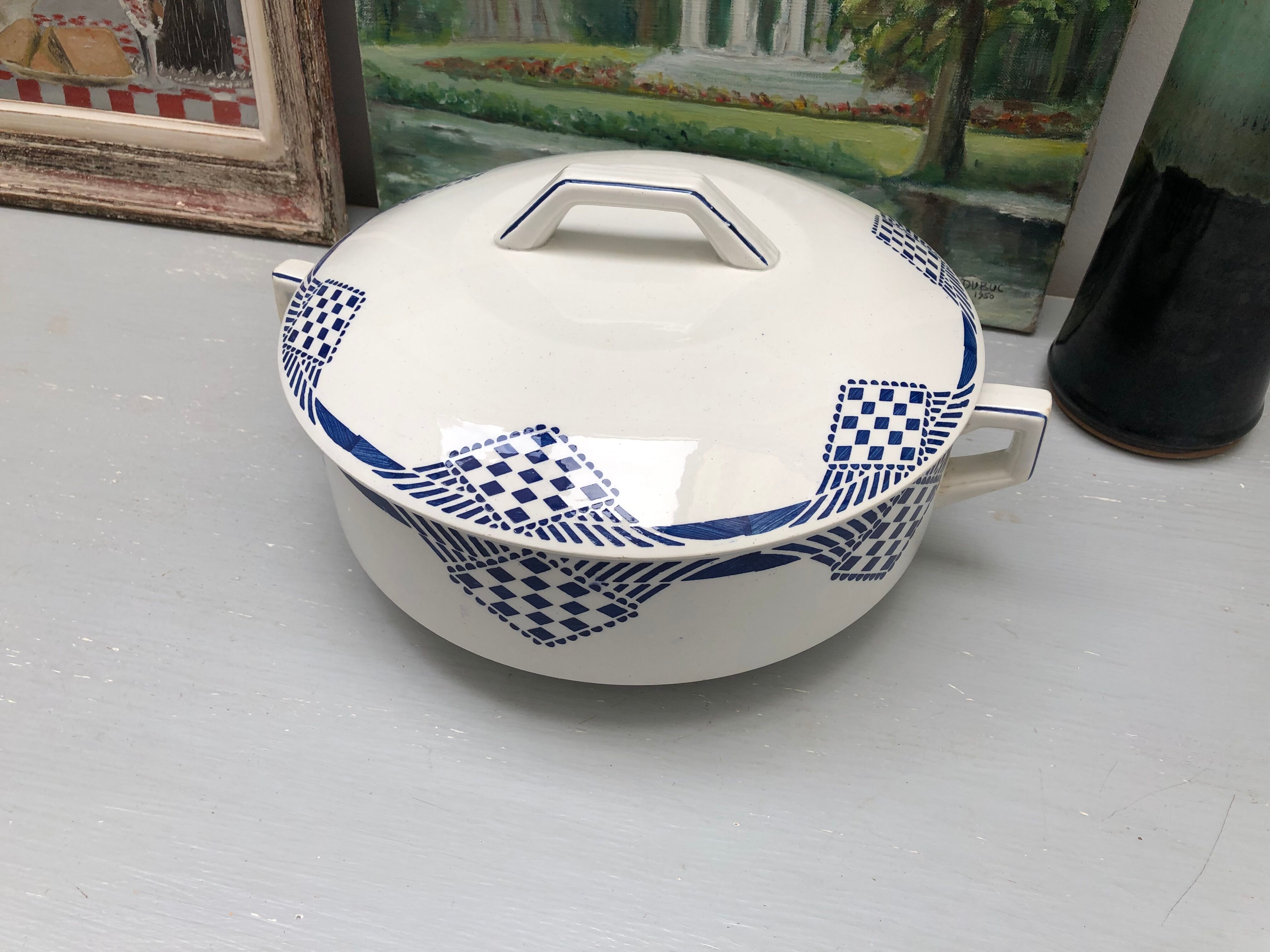 Tureen signed Moulin des Loups Hamage Orchies Nord France model Pantin