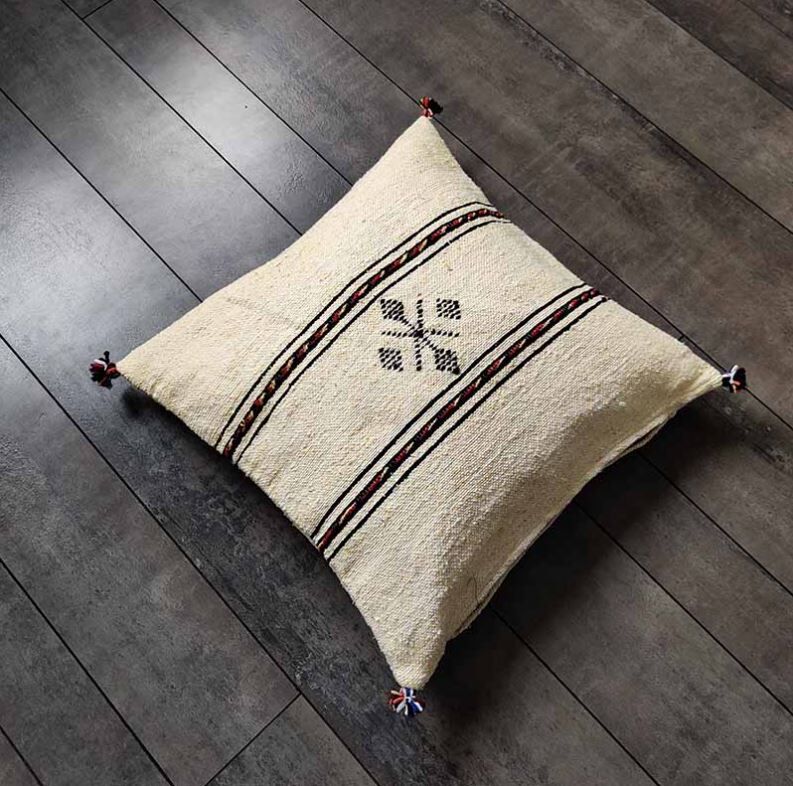 Pale yellow Berber cushion in cotton