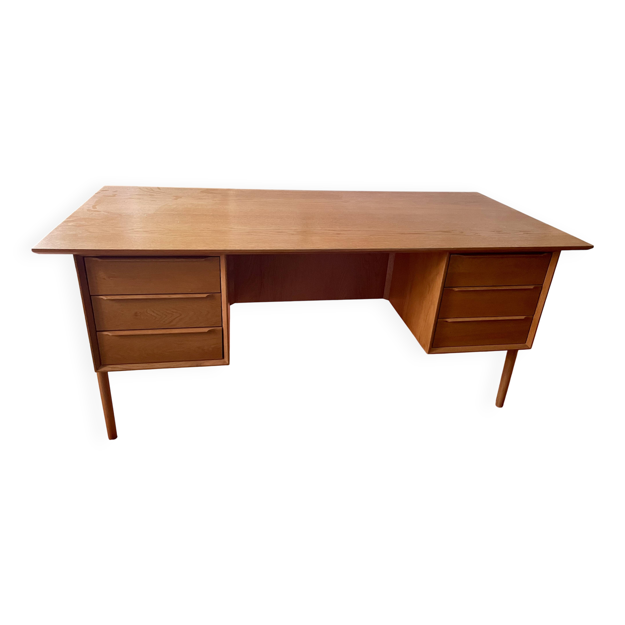 Grand bureau scandinave en bois milieu de siècle