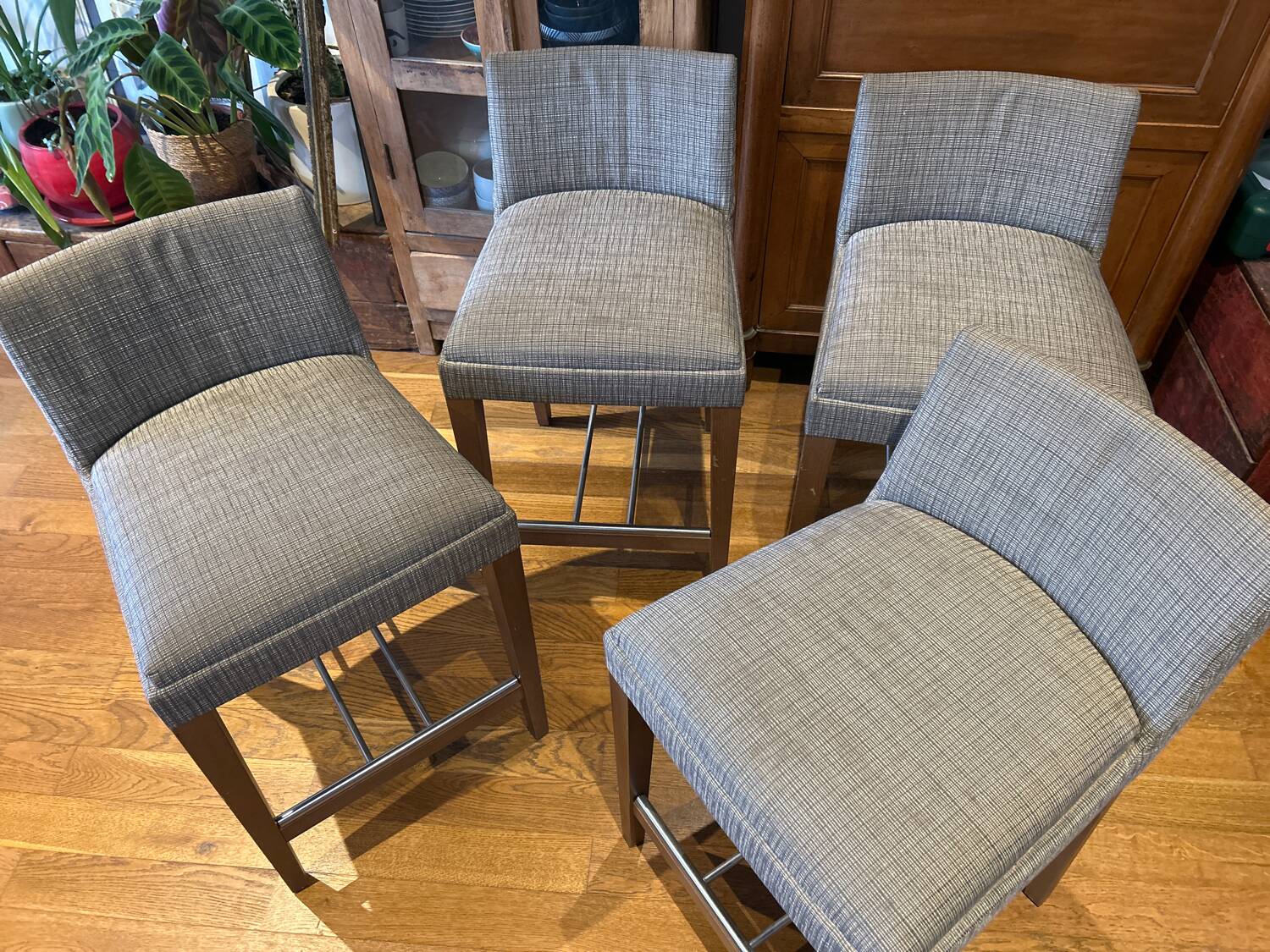 Set of 4 bar stools