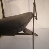 Ancienne chaise d'enfant pliante en fer forgé. Début XXème.
