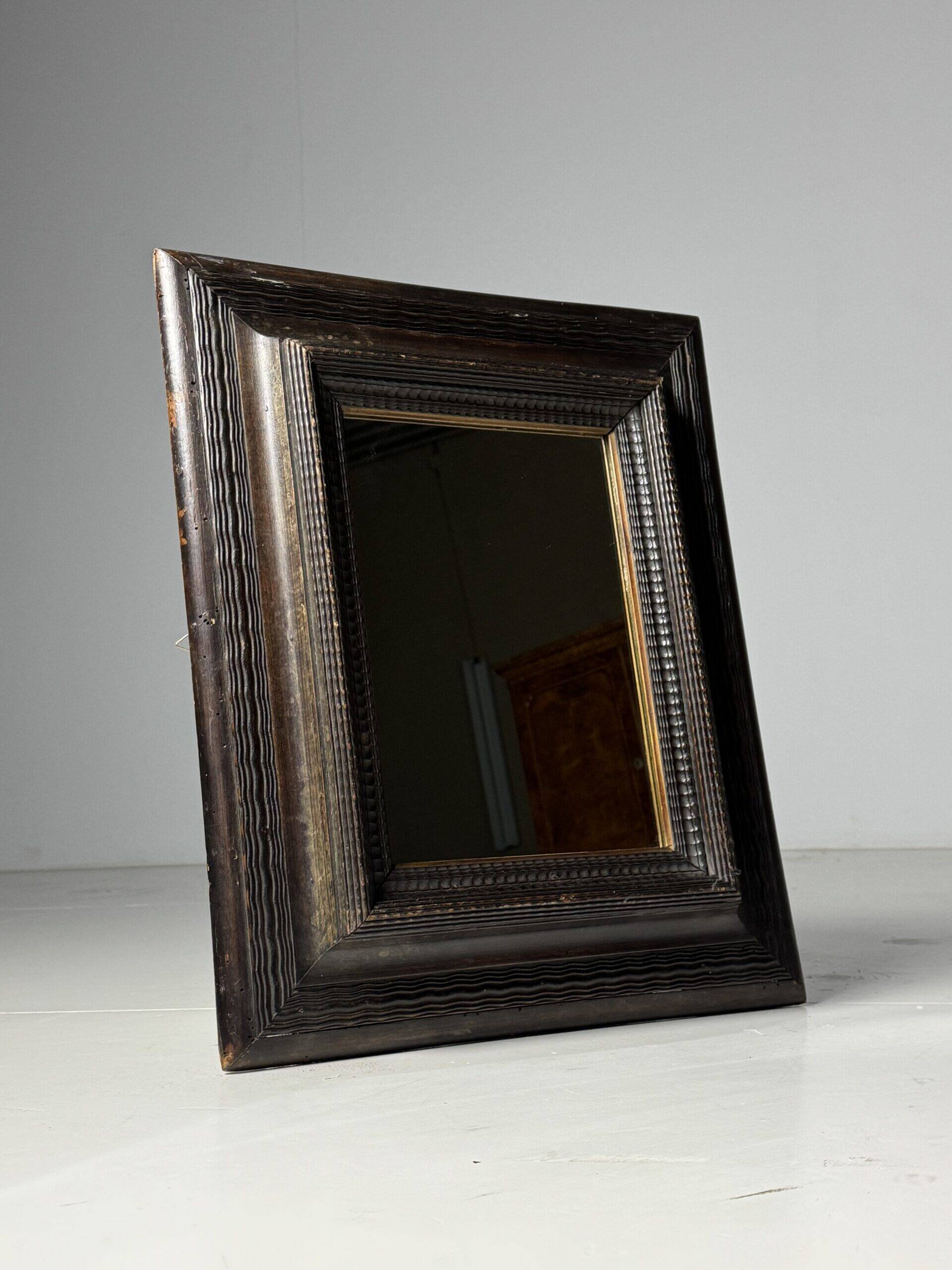Miroir à cadre ondulé brun du XXe siècle